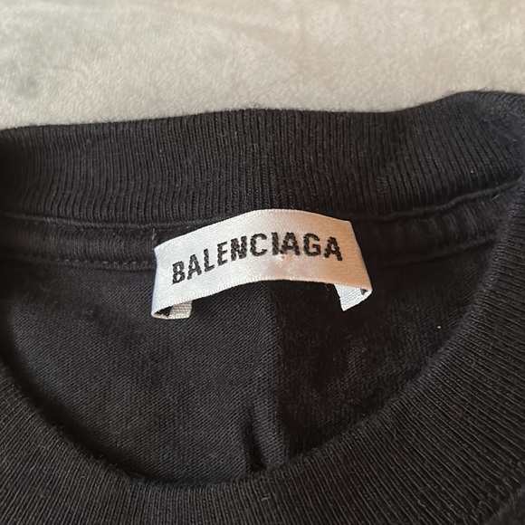 COPY - Balenciaga t shirt - Picture 2 of 5
